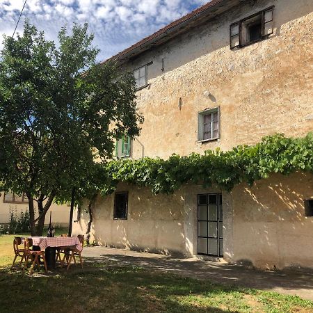 Cultural Monument House Vecchia Villa Otočac Eksteriør bilde