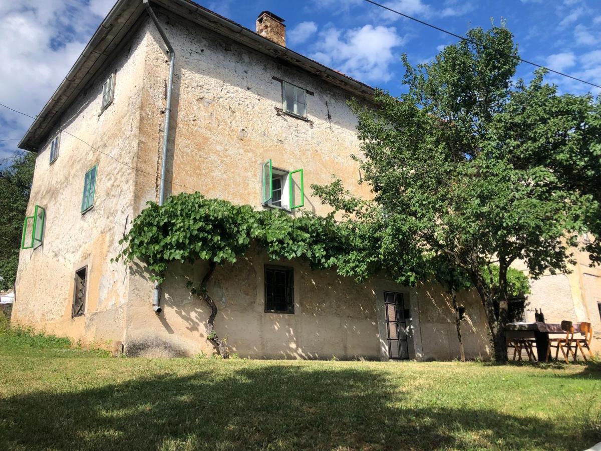 Cultural Monument House Vecchia Villa Otočac Eksteriør bilde